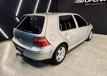 VW - VolksWagen Golf 1.6Mi/ 1.6Mi Gener./Black & Silver 2002 Gasolina
