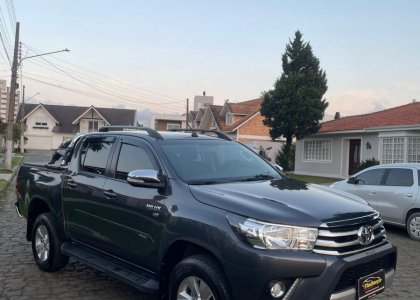 Toyota Hilux CD SR 4x2 2.7 16V/2.7 Flex Aut. 2017 Flex