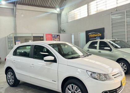 VW - VolksWagen Gol (novo) 1.0 Mi Total Flex 8V 4p 2012 Flex