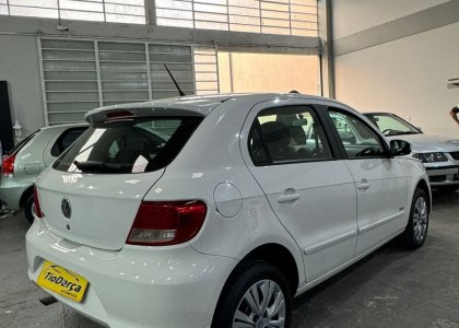 VW - VolksWagen Gol (novo) 1.0 Mi Total Flex 8V 4p 2012 Flex