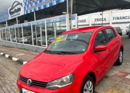 VW - VolksWagen Gol (novo) 1.0 Mi Total Flex 8V 4p 2014