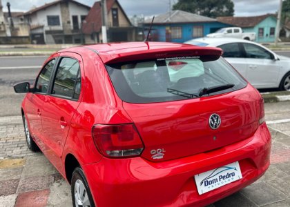 VW - VolksWagen Gol (novo) 1.0 Mi Total Flex 8V 4p 2014