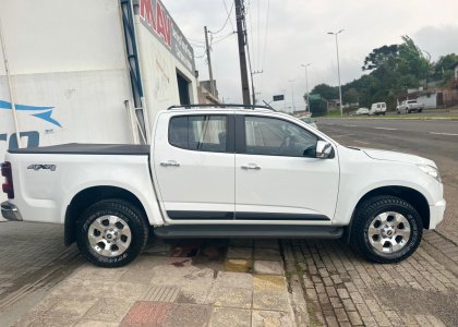 GM - Chevrolet S10 Pick-Up LTZ 2.8 TDI 4x4 CD Dies.Aut 2015 Diesel