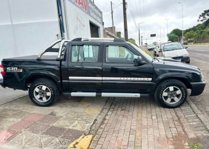 GM - Chevrolet S10 Pick-Up Exec. 2.8 4x4 CD TB Int.Dies 2011 Diesel