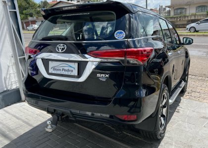 Toyota Hilux SW4 SRX 4x4 2.8 TDI 16V Dies. Aut. 2019 Diesel