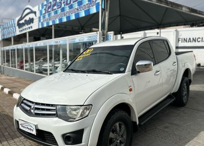 Mitsubishi L200 Triton HPE 3.2 CD TB Int.Diesel Mec 2012 Diesel