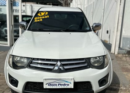 Mitsubishi L200 Triton HPE 3.2 CD TB Int.Diesel Mec 2012 Diesel