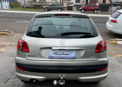 Peugeot 207 XR Sport 1.4 Flex 8V 5p 2010 Flex