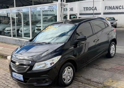 GM - Chevrolet ONIX HATCH LT 1.0 8V FlexPower 5p Mec. 2013 Flex