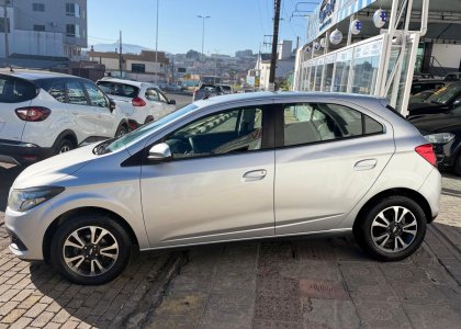 GM - Chevrolet ONIX HATCH LTZ 1.4 8V FlexPower 5p Aut. 2015 Flex
