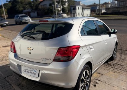 GM - Chevrolet ONIX HATCH LTZ 1.4 8V FlexPower 5p Aut. 2015 Flex