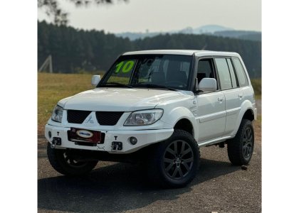 Mitsubishi Pajero TR4