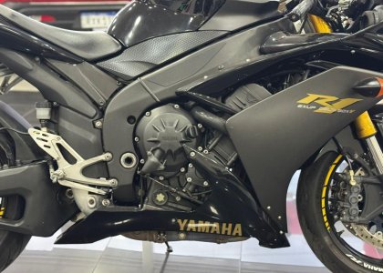 Yamaha YZF-R1