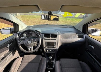 Volkswagen Space Cross
