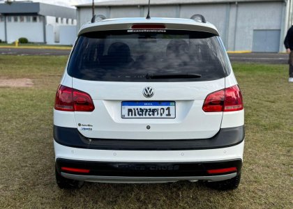 Volkswagen Space Cross