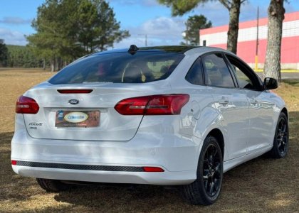 Ford Focus Sedan