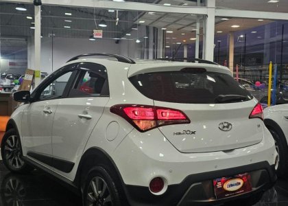 Hyundai HB20X