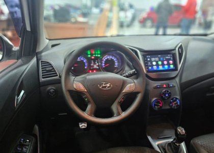 Hyundai HB20X