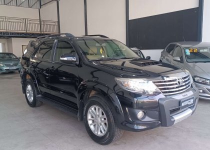 Toyota Hilux SW 4