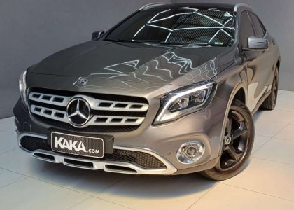 Mercedes-Benz GLA 200