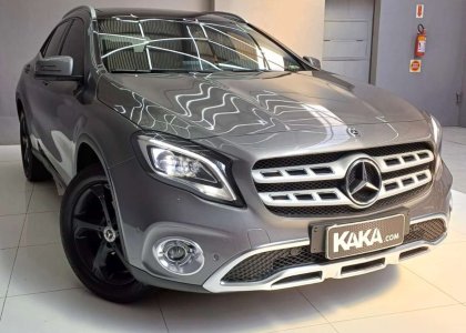 Mercedes-Benz GLA 200