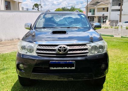 Toyota Hilux SW 4