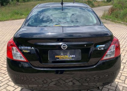 Nissan Versa