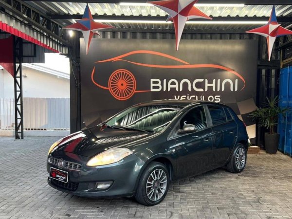 FIAT BRAVO1.8 ESSENCE 16V FLEX 4P AUTOMÁTICO
