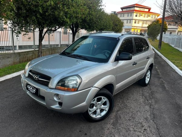 hyundai tucson gl 20 l 2010