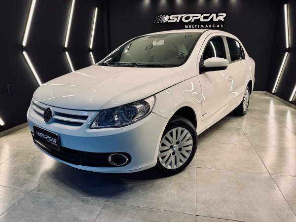 VW - VolksWagen VOYAGE TREND 1.6 Mi Total Flex 8V 4p 2013 Flex