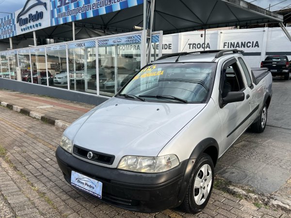 Fiat Strada 1.3 mpi Fire 8V 67cv CE 2005 Gasolina