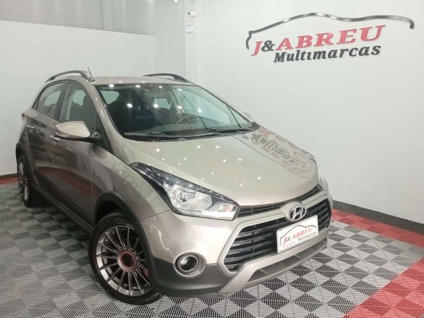 Hyundai HB20X